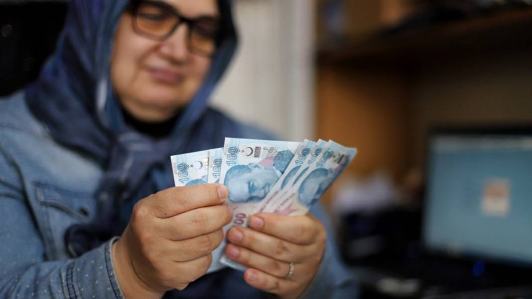 ŞART YOK, TBMM’DEN GEÇTİ | Emekli vatandaşın cebine tam 17.000 TL 3